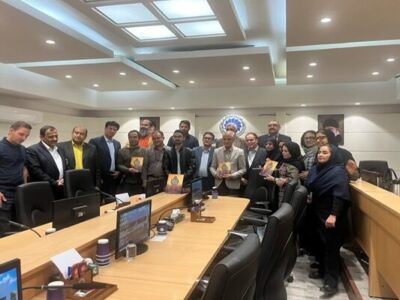 کتاب «رازهای تندرستان» رونمایی شد؛ پژوهشی درباره یک جشن کهن