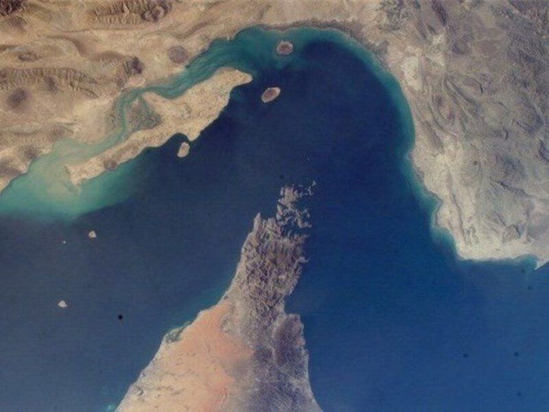 گزارش ان‌بی‌سی از وضعیت تنگه هرمز/ صف طولانی از کشتی‌های چینی در انتظار مجوز برای خروج هستند