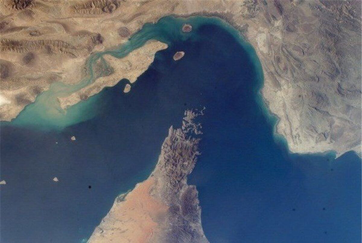 گزارش ان‌بی‌سی از وضعیت تنگه هرمز/ صف طولانی از کشتی‌های چینی در انتظار مجوز برای خروج هستند