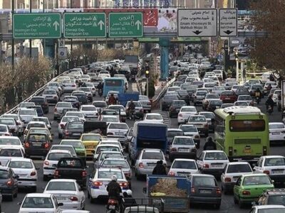 آخرین وضعیت ترافیکی و جوی محورهای مواصلاتی کشور / ترافیک سنگین در ورودی های تهران گزارش شده است