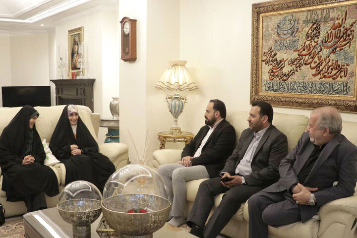 ابلاغ پیام رئیس مجلس به پرستار فداکار بیمارستان خاتم الانبیا (ص)