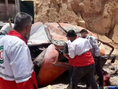 انفجار پژو ۴۰۵ پس از سقوط مرگبار به دره / آمار فوتی‌ها و مصدومان