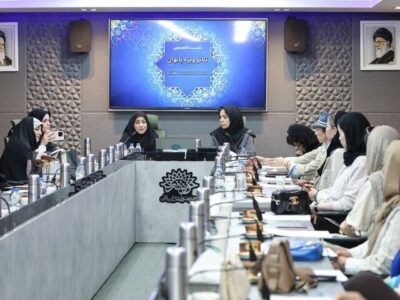 «ایران» سوژه تولیدات نمایشی بانوان هنرمند می‌شود