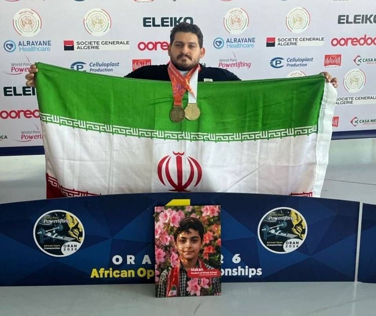 ایزدی مدالهای طلا و برنز خود را به شهید ماکان نصیری اهدا کرد