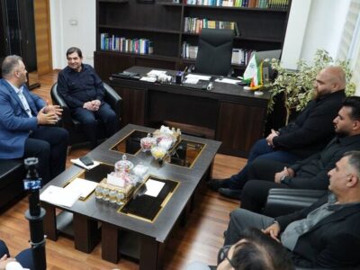 تجلیل مخبر از دو قهرمان پرافتخار وزنه‌برداری کشور