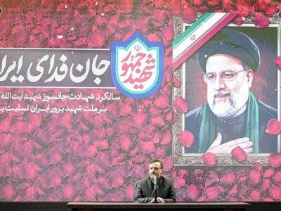 خاندوزی: اقتصاد ایران در دولت شهید رئیسی از رکود خارج شد