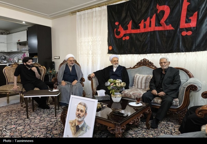 دیدار آیت‌الله اعرافی با خانواده شهید سپهبد موسوی + تصاویر