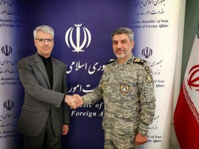 دیدار سخنگوی ارتش و بقایی؛ همراهی میدان و دیپلماسی برای ایران