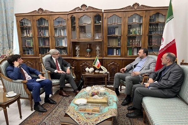 دیدار غریبآبادی با معاون وزیر خارجه نروژ و سفیر فرانسه