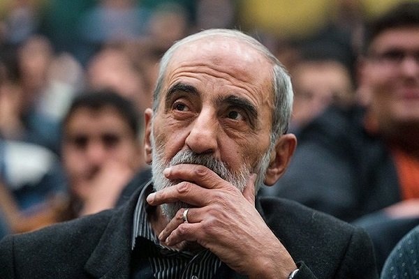 شریعتمداری: تکذیب نکردن به موقع، به دروغ‌های ترامپ ضریب می‌دهد