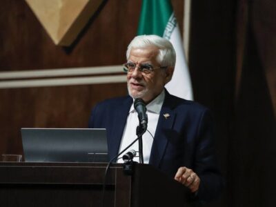 عارف: دولت از بازگشت نخبگان حمایت میکند