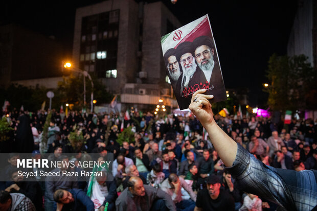 مردم‌باوری، وحدت و انسجام ملی؛ ستون اصلی بقای انقلاب