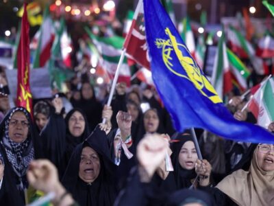 ملت ایران از حق غنی‌سازی و مطالبات راهبردی عقب‌نشینی نمی‌کند