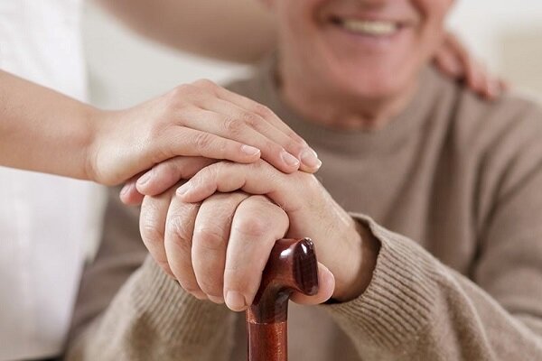 نکات مهم استخدام پرستار سالمند در منزل