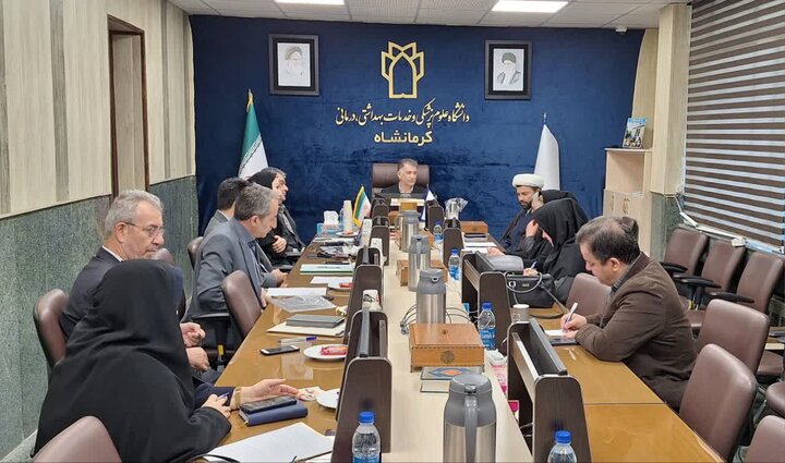 پزشک خانواده اولویت اصلی نظام سلامت کرمانشاه