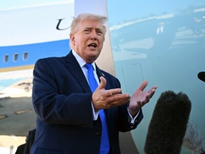 پست عجیب ترامپ درباره جنگ با ایران با تصویری از بمب