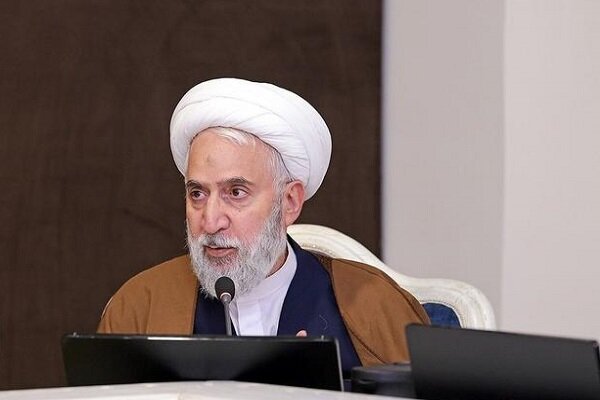 توقیف اموال اشخاص بیش از میزان محکومبه یا خواسته خلاف قانون است