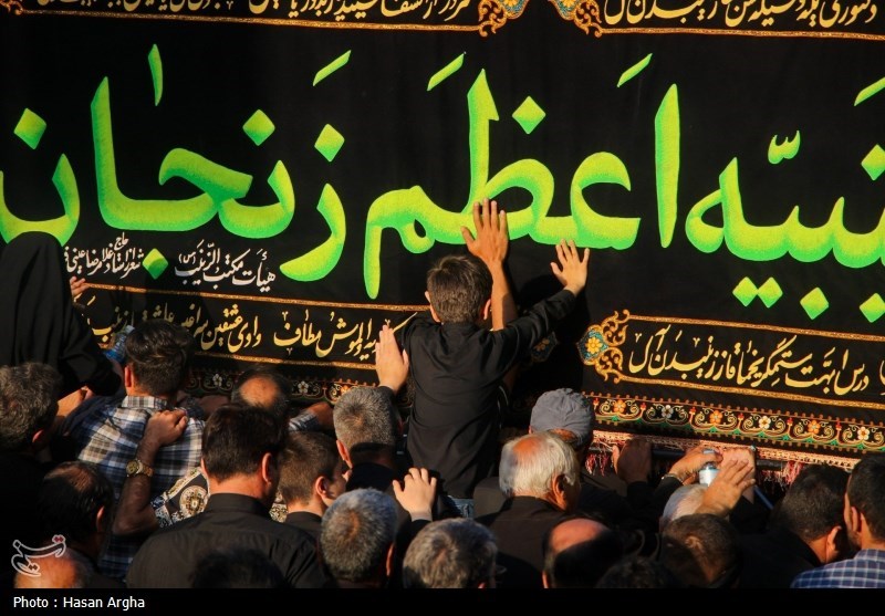 دسته زینبیه اعظم آغاز شد/زنجان در مسیر پیام‌آور کربلا