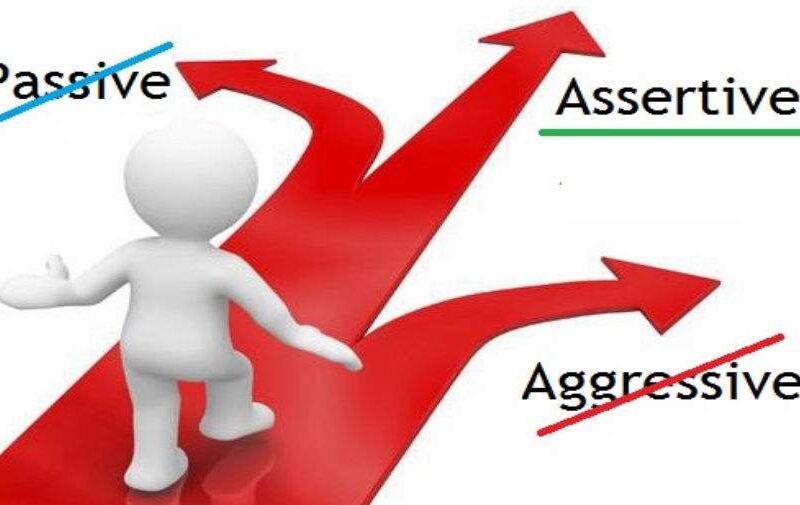رفتار قاطعانه چیست؟ تعریف رفتار جرأت‌مندانه و نقش آن در روابط اجتماعی و عاطفی