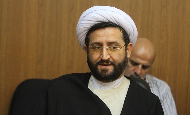 زارع فومنی درگذشت