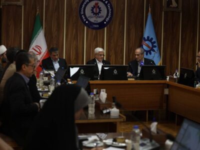 عارف: باید به بازگرداندن اساتید مهاجرت کرده بیاندیشیم