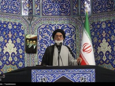 عبور از خطوط قرمز و منویات رهبر معظم انقلاب خلاف شرع و قانون است