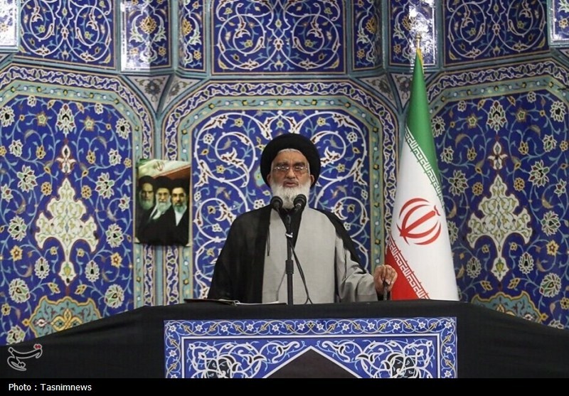 عبور از خطوط قرمز و منویات رهبر معظم انقلاب خلاف شرع و قانون است