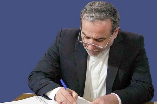 عراقچی: کودکان میناب تاریخ‌نگار زخمی شدند که بر پیکر انسانیت وارد شد