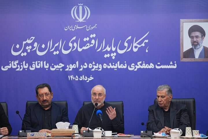 قالیباف: ایران و چین محور بلوکهای جدید منطقهای خواهند بود