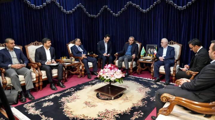 مومنی: هدف‌گذاری تجارت ۱۰ میلیارد دلاری ایران و پاکستان عملیاتی می‌شود