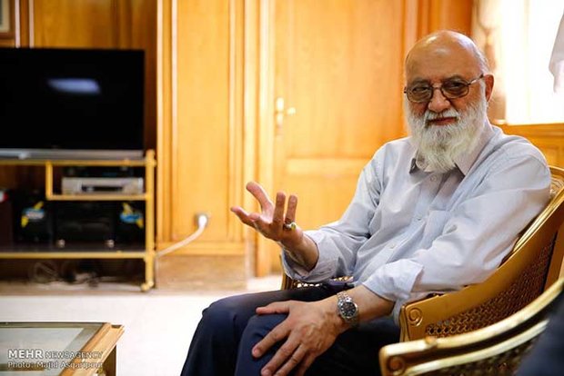 چمران: قوه قضائیه مانع تفکیک باغ‌ها به قطعات زیر ۵۰۰ متر شود