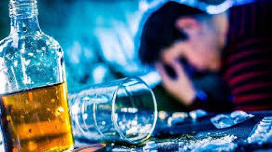 چگونه ترس و اضطراب میتوانند زمینهساز اعتیاد شوند؟