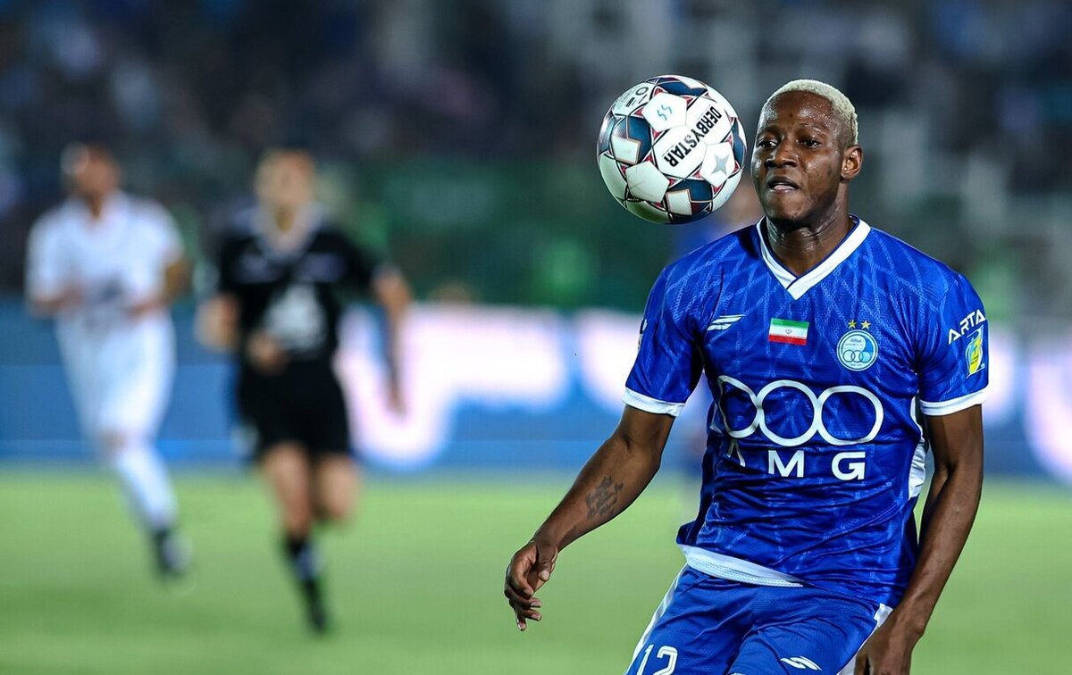 کابوس جدید در انتظار آبیها / ستاره استقلال قراردادش را فسخ کرد