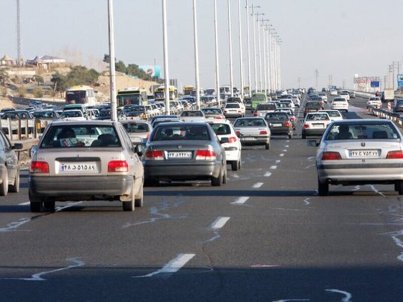 آخرین وضعیت تردد در محورهای مواصلاتی کشور / در محورهای منتهی به تهران ترافیک سنگین گزارش شد