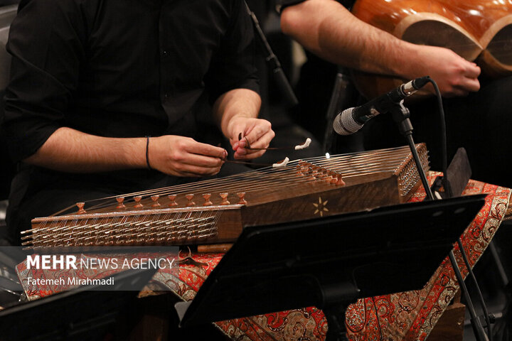 از شنیدن «عاشقانه صبح پاییزی» در تابستان تا «هم نوا با شیدا»