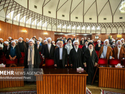 جامعه مدرسین: امام شهید ما امروز زندهتر و پویاتر از همیشه است