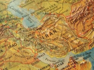رمز پیروزی در جنگ هویتی