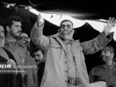 سوگواری هنرمندان در بدرقه رهبر شهید؛ عشقی که تاریخ را روایت می‌کند