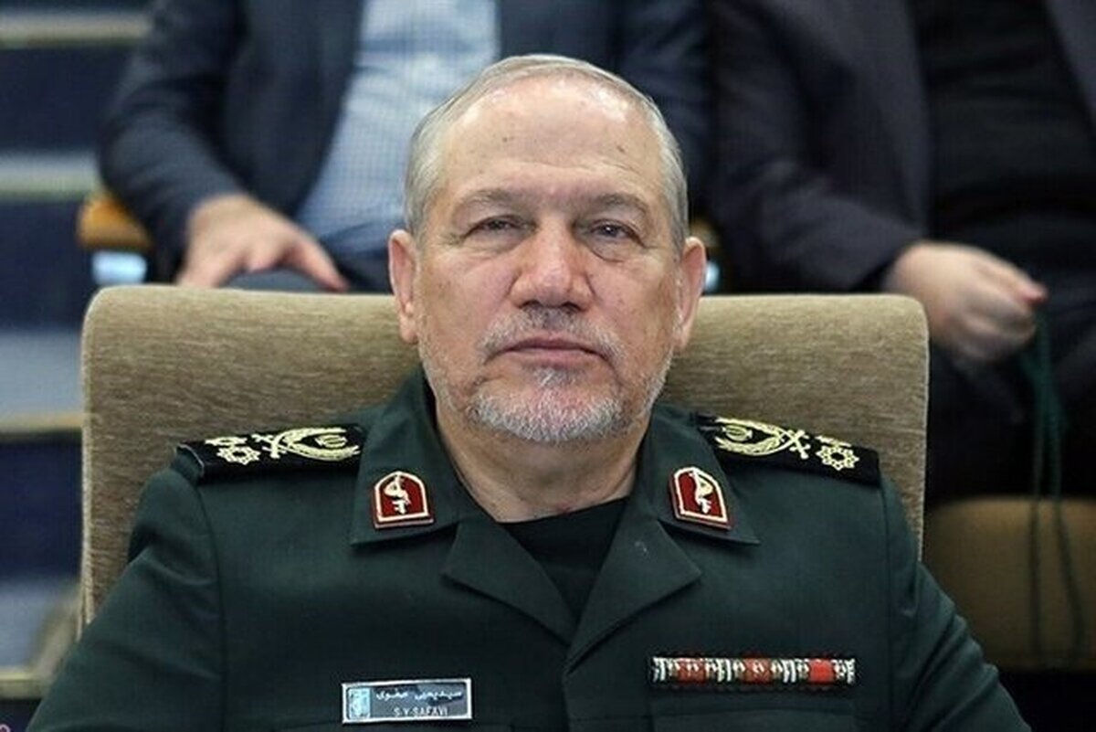 فرمانی که رهبر شهید ۱۵ سال پیش برای تنگه هرمز صادر کردند/ روایت رحیمصفوی را بخوانید