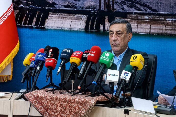 قائمپناه: تورم قابل قبول نیست از مردم عذرخواهی کنیم