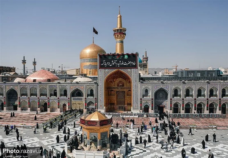 حرم امام رضا(ع) , امام رضا (ع) , مشهد مقدس , اخبار مشهد , خراسان رضوی , شهید امام خامنه ای (ره) , تشییع آیت‌الله‌العظمی سید علی خامنه‌ای , زائر رضوی , زائران , 
