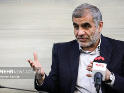 نیکزاد: رهبر شهید در سخنرانیهای خود توطئه دشمنان را نقش برآب میکردند