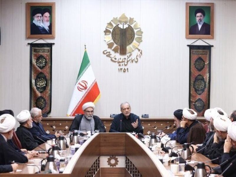 پزشکیان: اگر رهبری مخالفت می‌کردند، هیچ مذاکره ای شکل نمی‌گرفت
