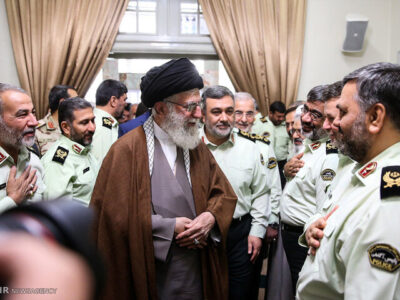 پلیس تراز جمهوری اسلامی از نگاه رهبر شهید انقلاب؛ از اقتدار تا عدالت