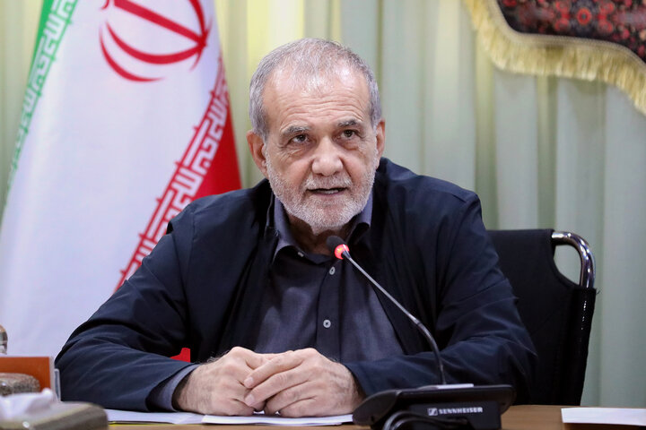 پیام وحدت آفرین رهبری مهمترین پشتوانه برای صیانت از منافع ملی است