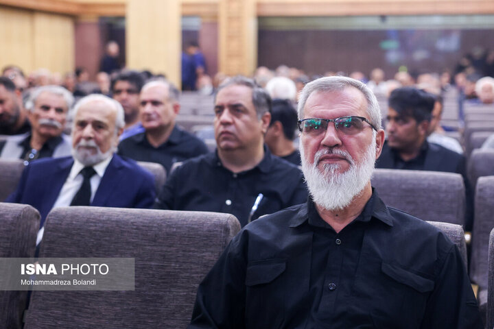 چهرههای سینما، ورزش، هنر و فرهنگ در مجلس یادبود اکبر عبدی/ از علی دایی و فردوسیپور تا پرستویی و جبلی از آوازخوانی اصفهانی تا سخنرانی جبلی، طهماسب، پرستویی و داودی