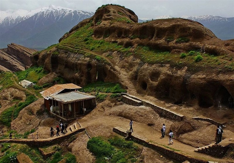 400 پله تا دژی که جهانی شد/ روایت یک روز در الموت قزوین