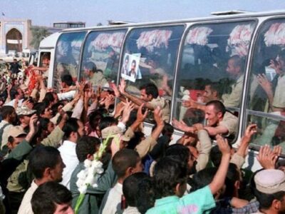 آزادگان روایت زنده فرهنگ عاشورا و مکتب ایثار و فداکاری هستند