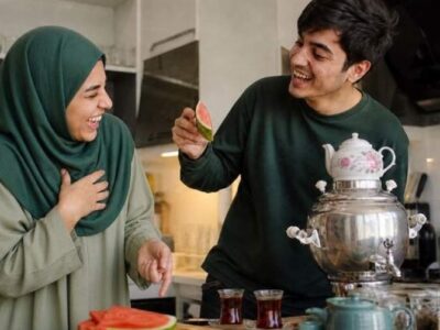 خطاهای رایج در تشخیص «شوخی» با «تمسخر»/ تاثیر شوخی بر شخصیت کودکان