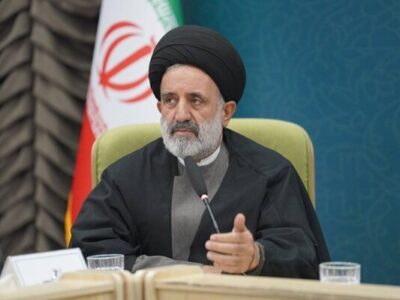 دشمن با هجوم فرهنگی به دنبال گرفتن ارزش‌هاست